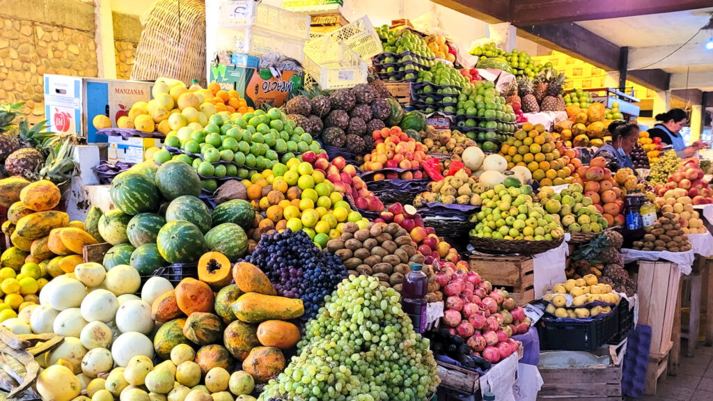 Fruitstand in Mercado Negro in Sucre